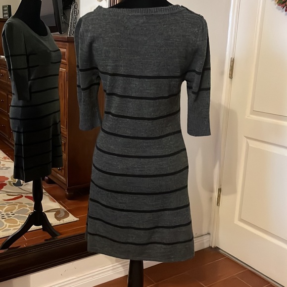 Lightweight short sleeve sweater dress. Size L on tag but fits like a Small! - Picture 3 of 5